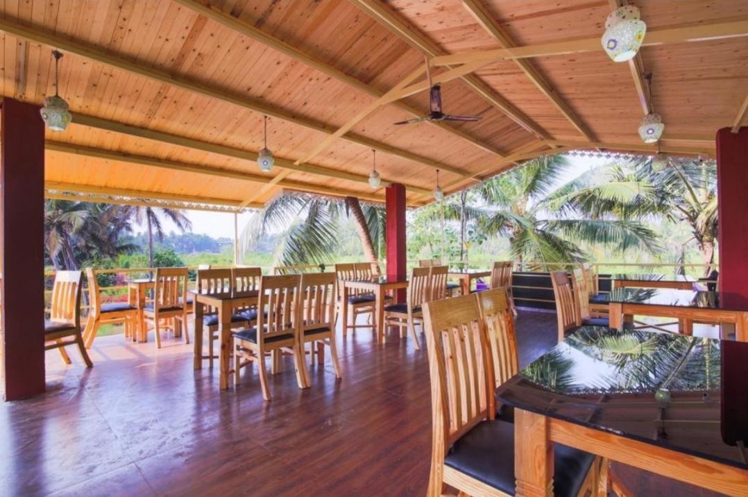 Casa Seaesta Beach Cottages And Suites Арамболь Экстерьер фото